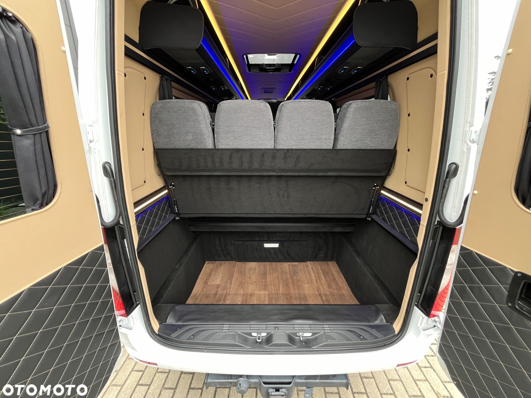 Mercedes-Benz Sprinter 519 - 9