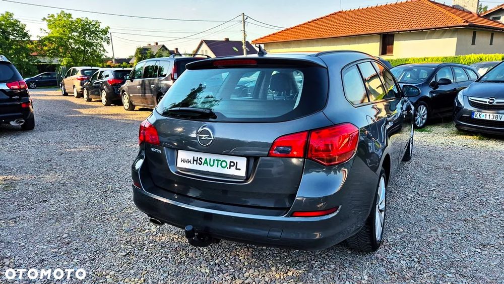 Opel Astra 1.4 T Cosmo S&S - 12