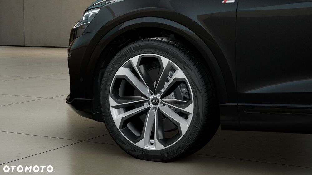 Audi Q8 - 9