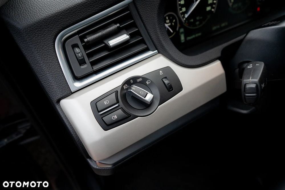 BMW 5GT 520d Luxury Line - 16