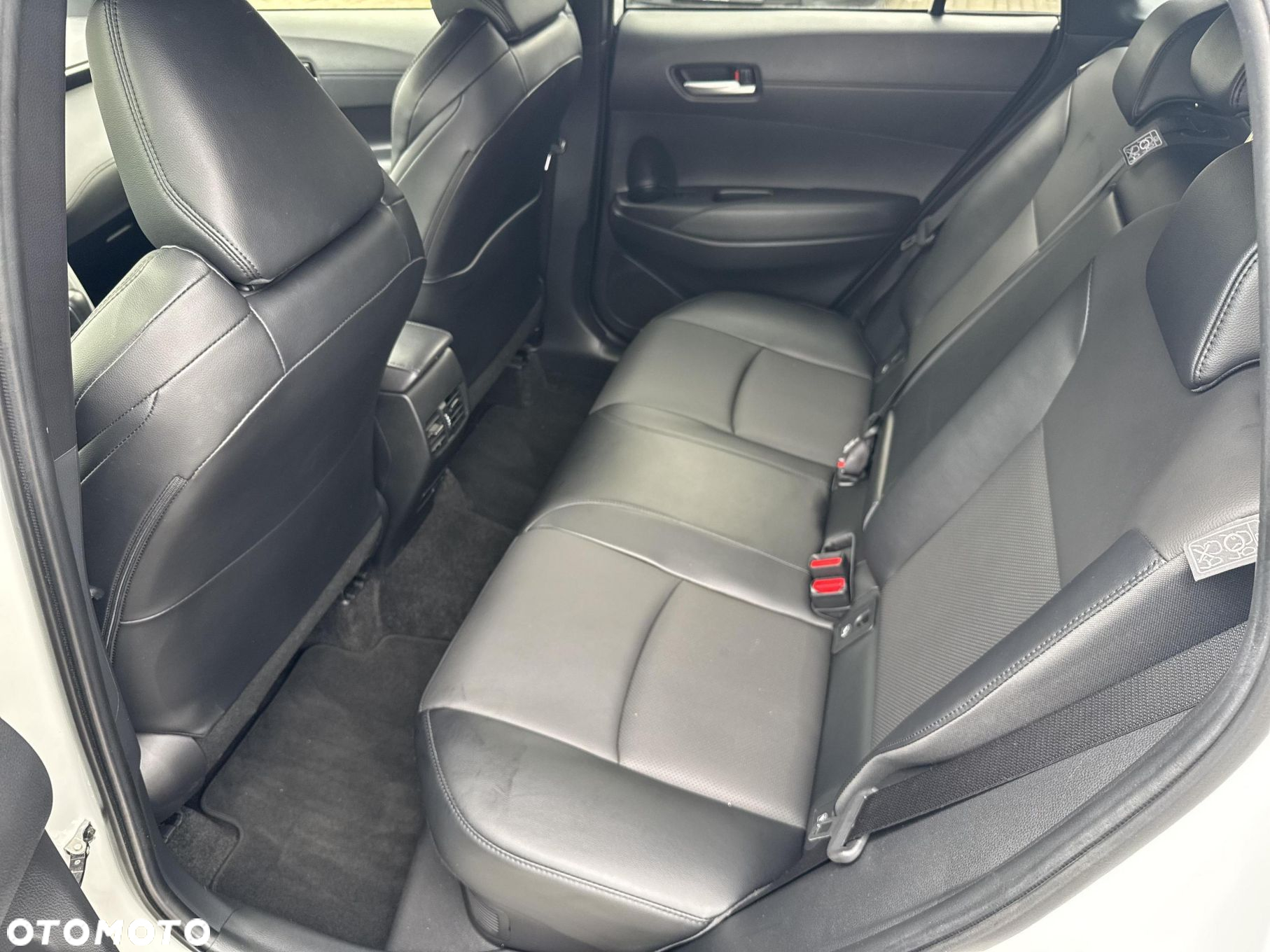 Toyota Corolla Cross - 16
