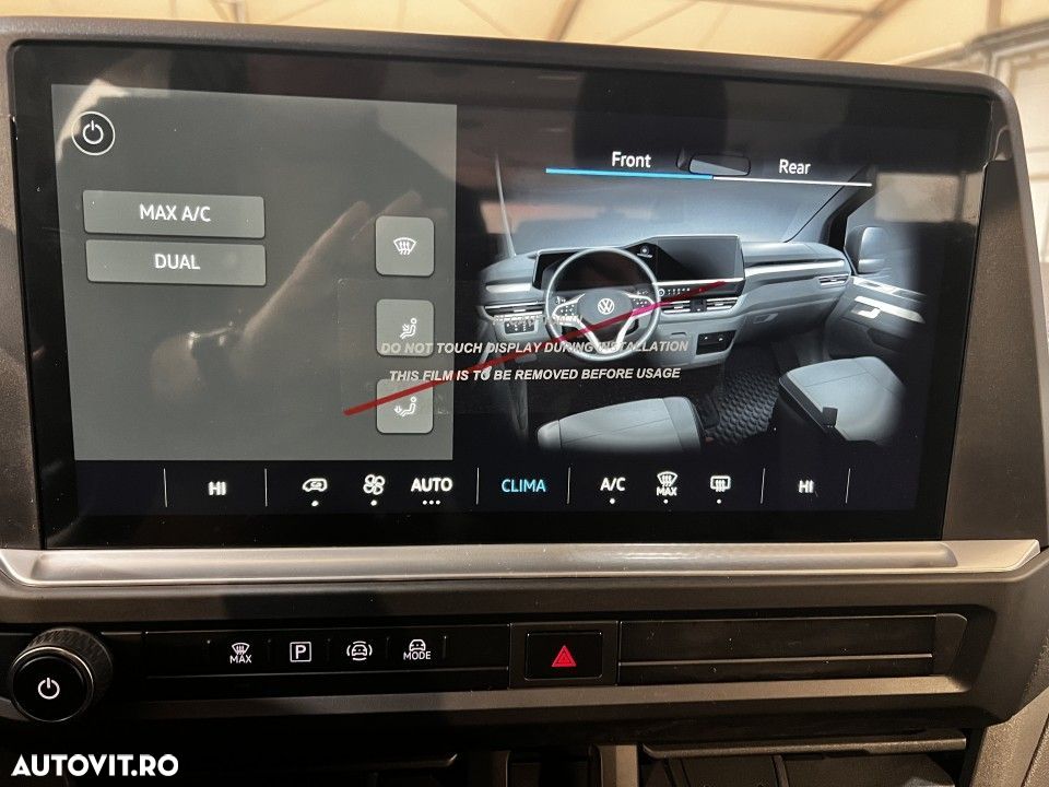 Volkswagen Caravelle - 13