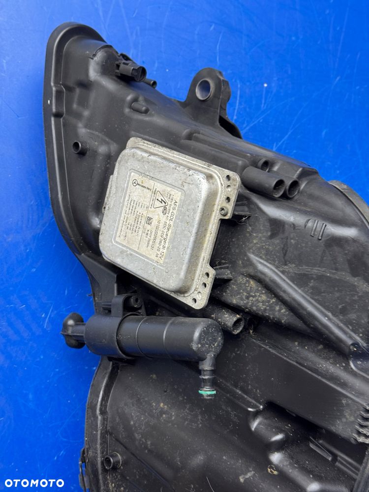 Prawy BI XENON MERCEDES W212 HELLA BDB KOMPLETNA - 10