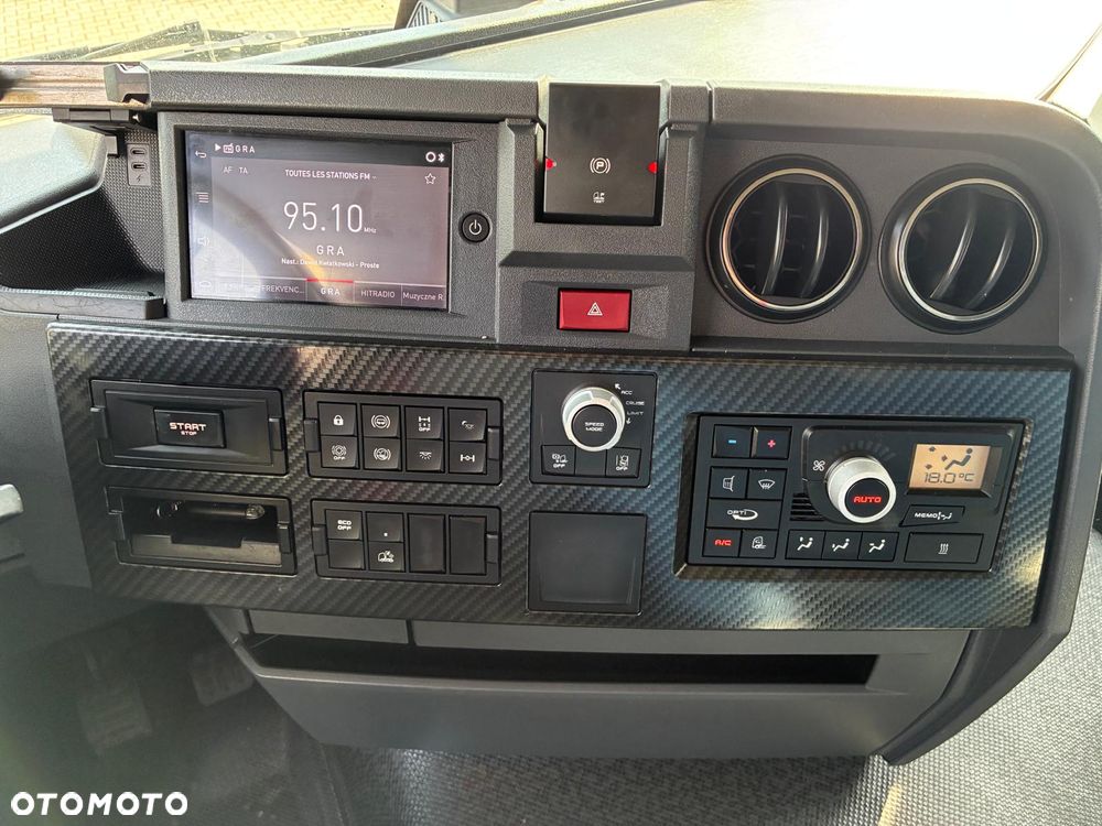 Renault T520 EVO SLEEPER CAB - 23