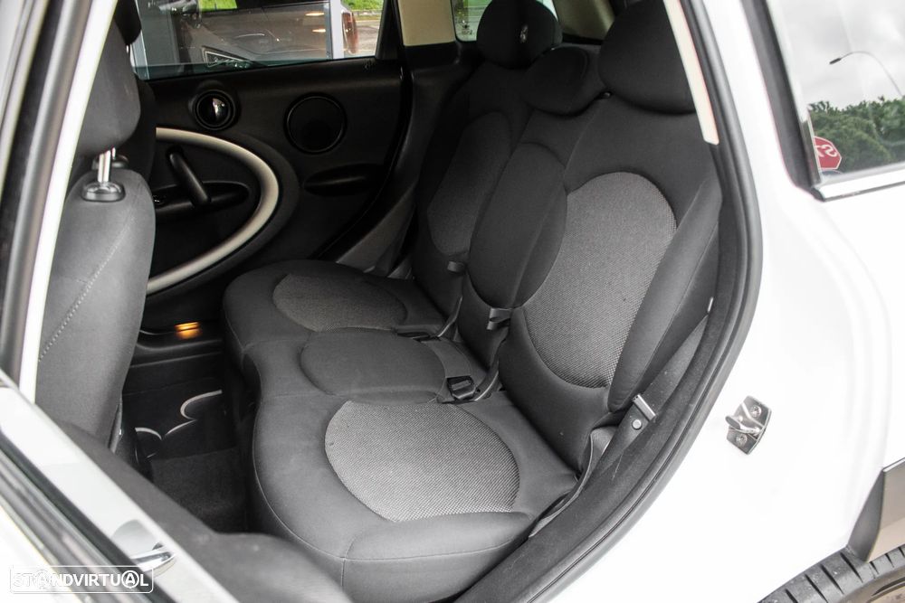 MINI Countryman One D - 23