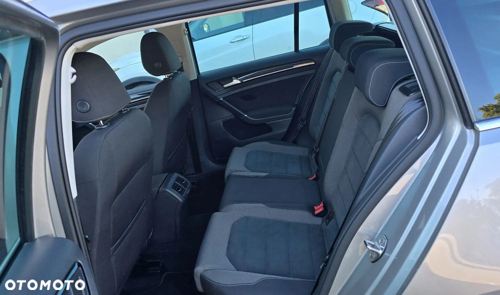 Volkswagen Golf 2.0 TDI SCR DSG Highline - 24
