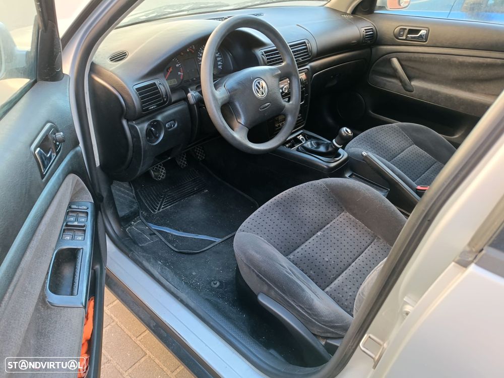 VW Passat 1.6 Confortline - 7