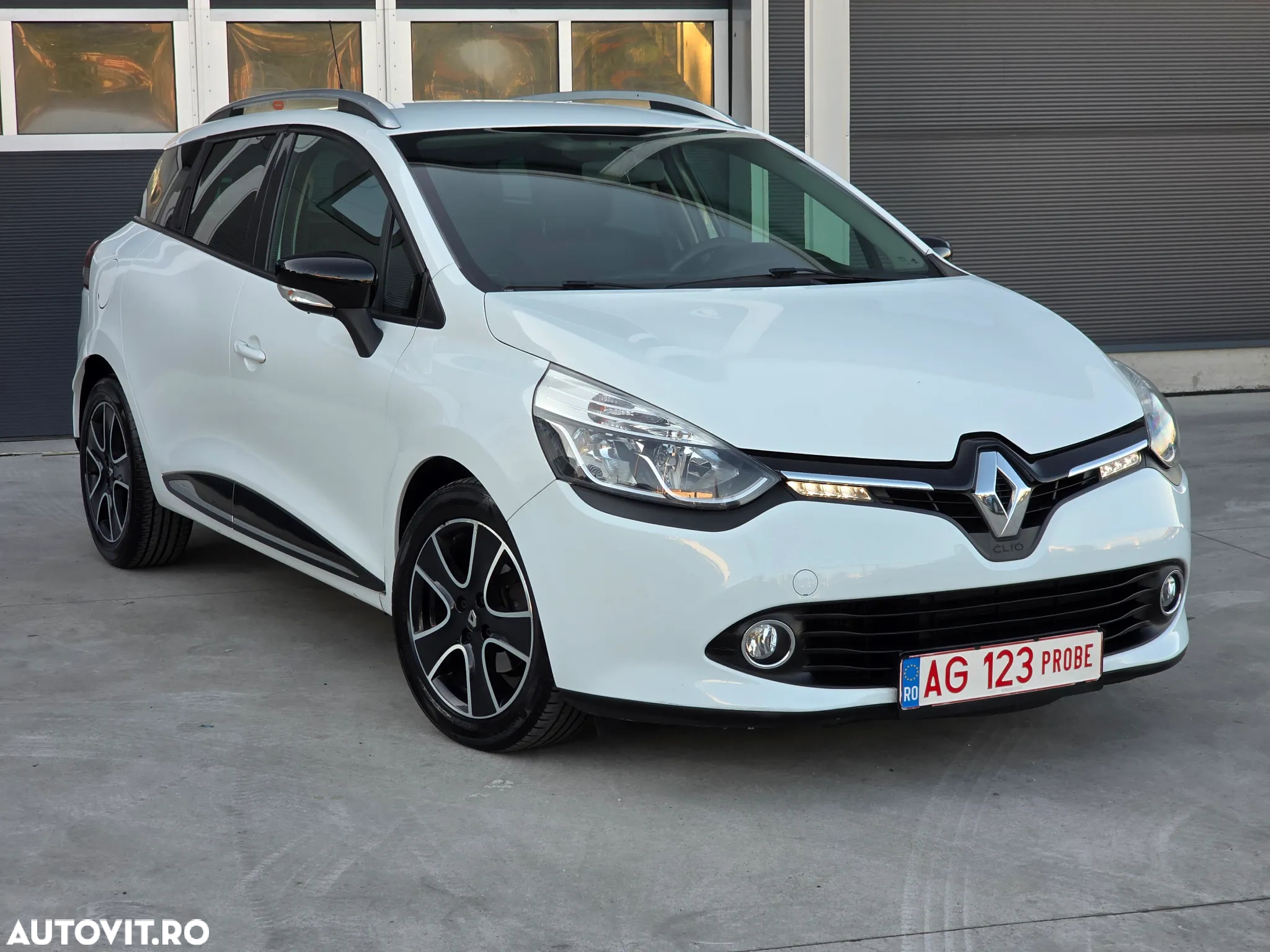 Renault Clio dCi 90 Dynamique - 3