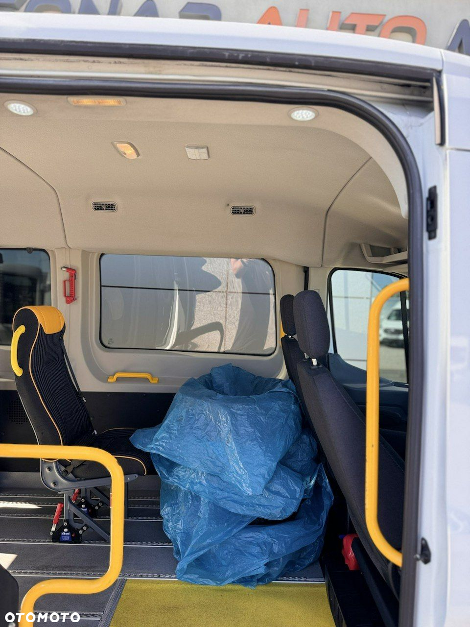 Ford Transit - 15