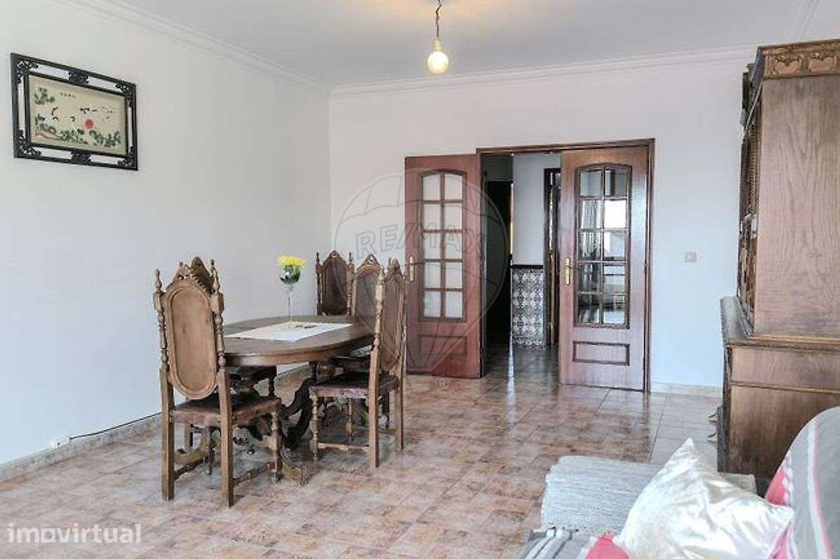 Apartamento T2 para arrendamento - Grande imagem: 2/17