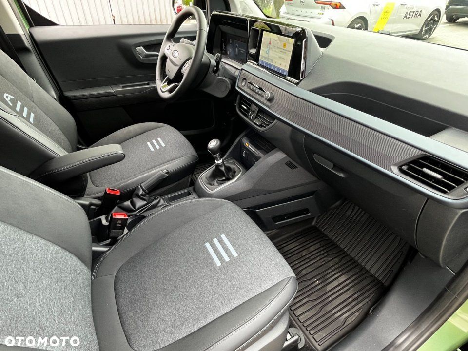 Ford Tourneo Courier - 25
