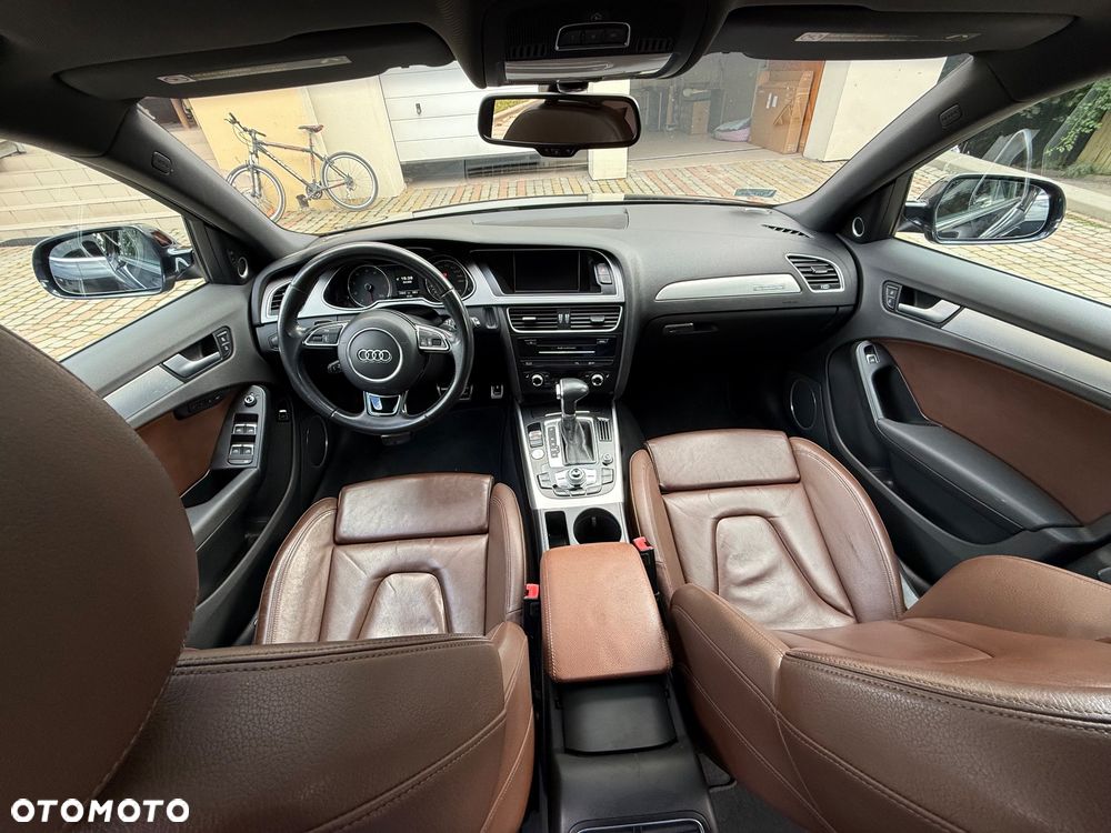 Audi A4 Limousine - 28