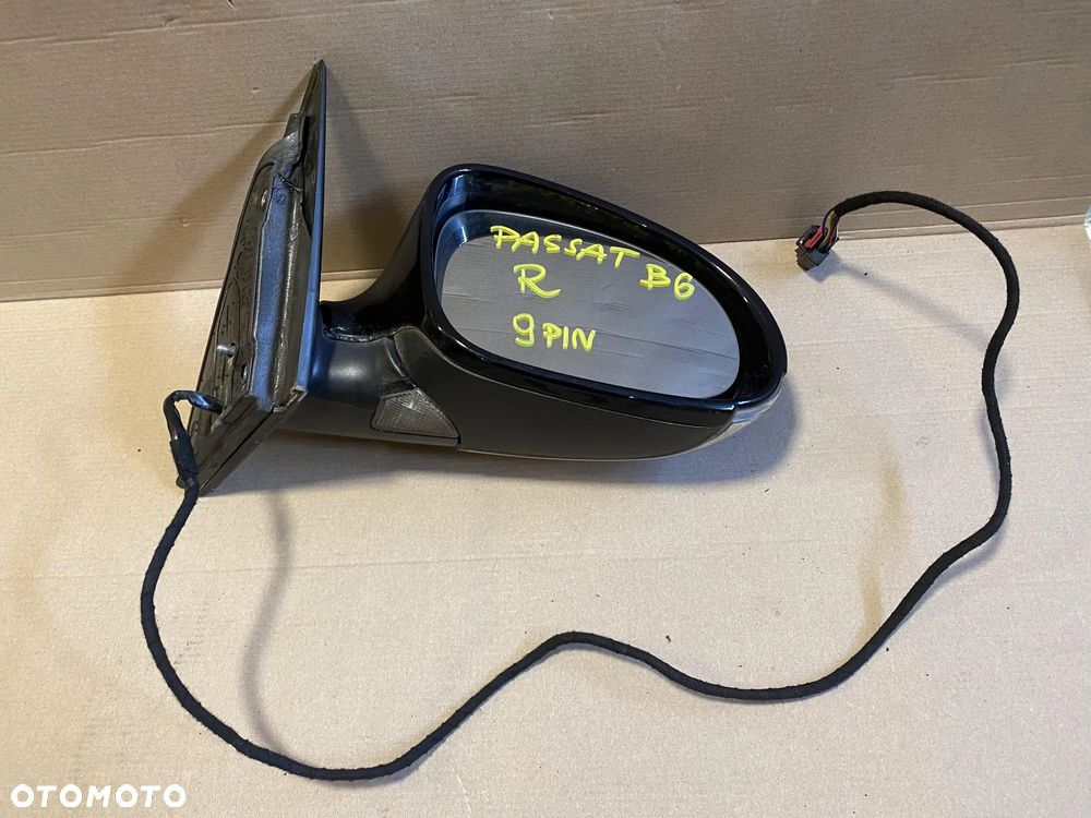 Lusterko prawe Volkswagen Passat B6 9 PIN OE - 1