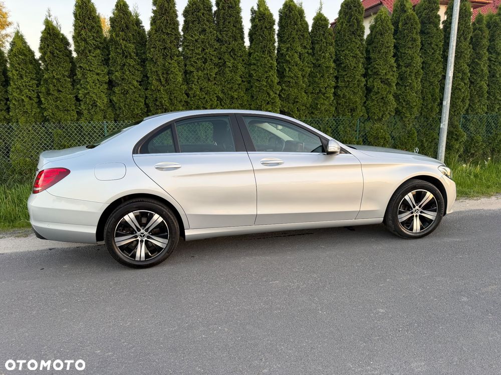 Mercedes-Benz Klasa C 180 (BlueEFFICIENCY) Elegance - 11