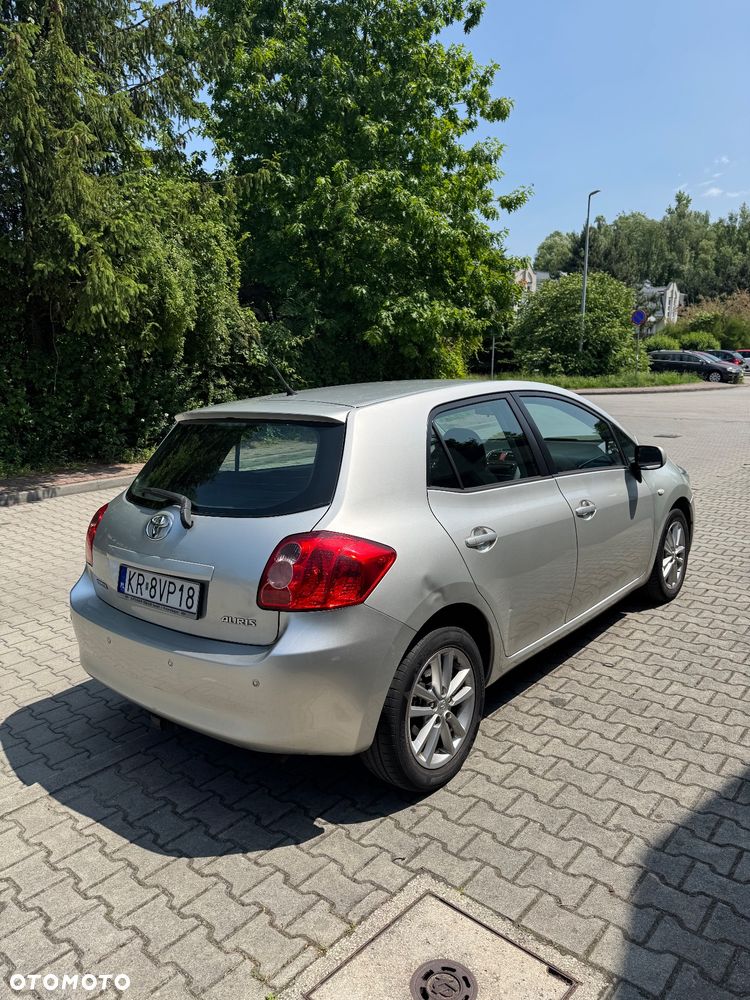 Toyota Auris 1.4 VVT-i Luna - 3