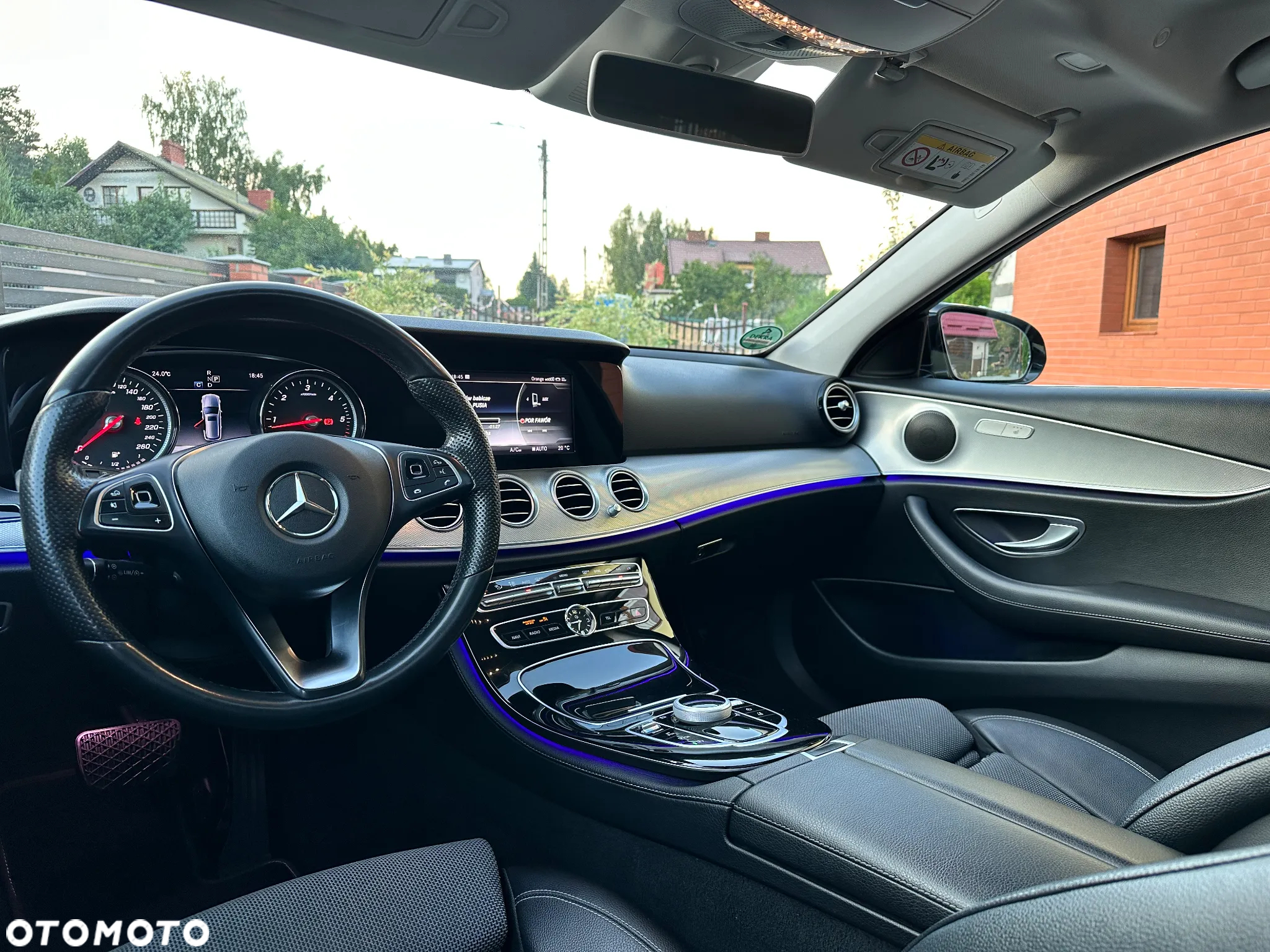 Mercedes-Benz Klasa E 220 d T 9G-TRONIC Avantgarde - 22