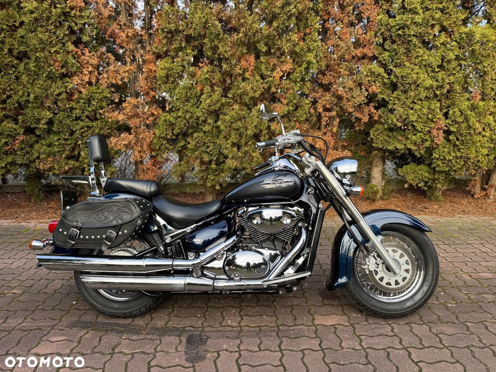 Suzuki Intruder - 1