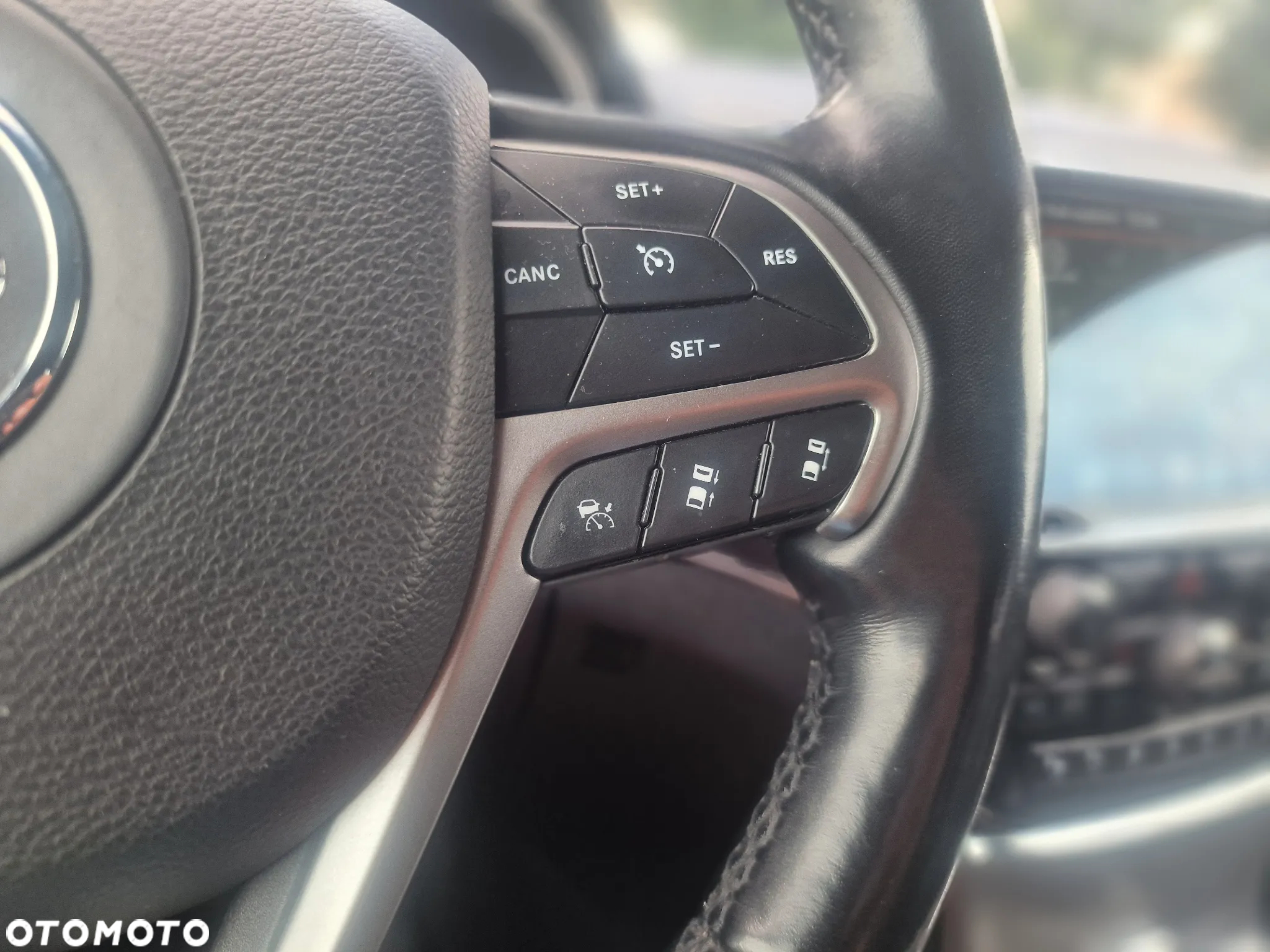 Jeep Grand Cherokee 3.6 V6 Summit - 17