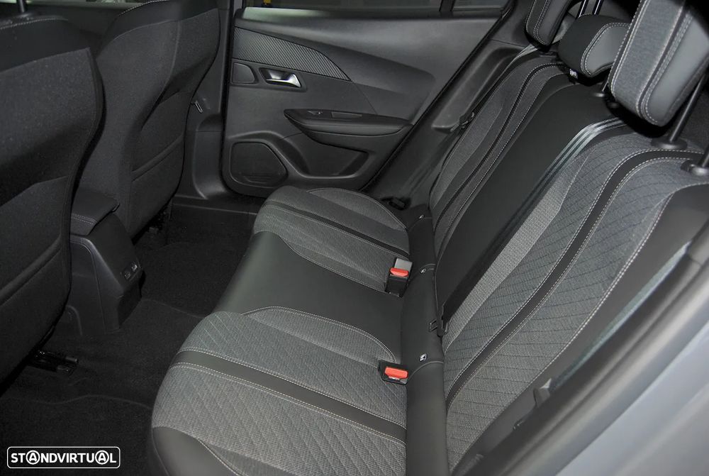 Peugeot 2008 1.2 Hybrid Allure e-DCS6 - 18
