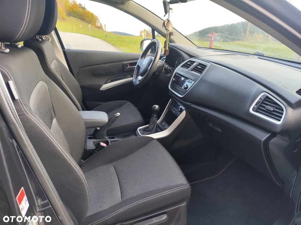 Suzuki SX4 S-Cross 1.6 VVT 4x4 Comfort - 15