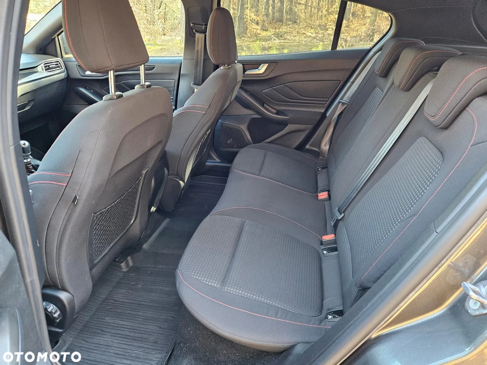 Ford Focus 1.0 EcoBoost ST-Line - 13