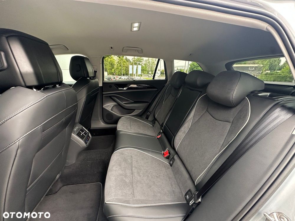 Volkswagen Passat - 26