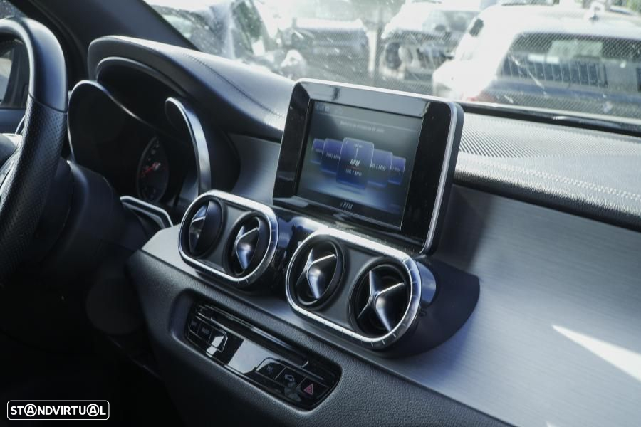 Mercedes-Benz X 250 - 19