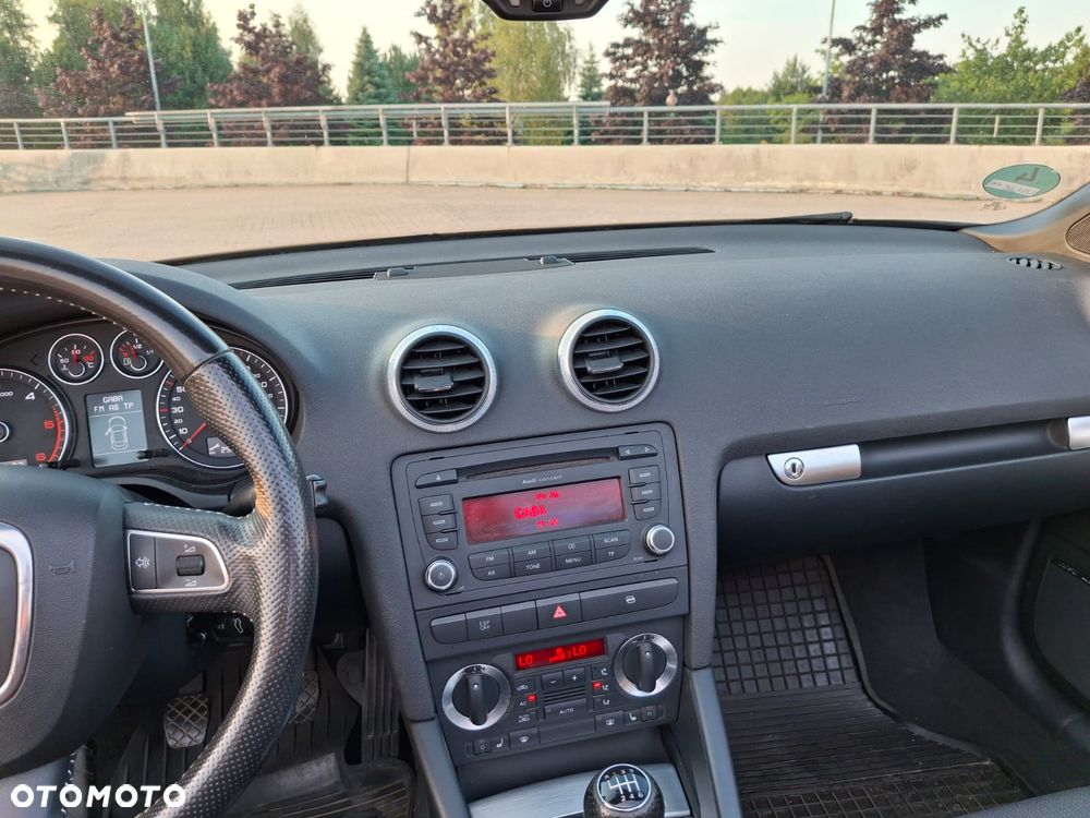 Audi A3 Cabrio 2.0 TDI DPF S Line Sportpaket - 21