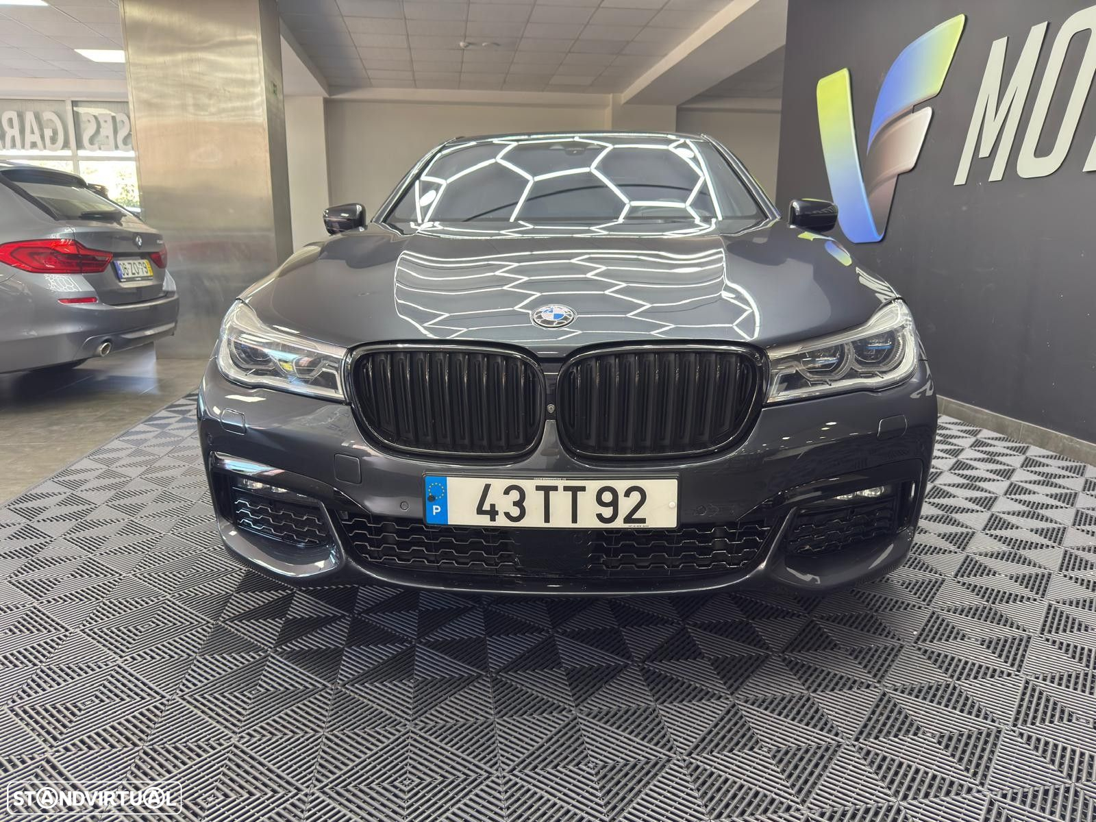 BMW 740 d xDrive Pack M - 4