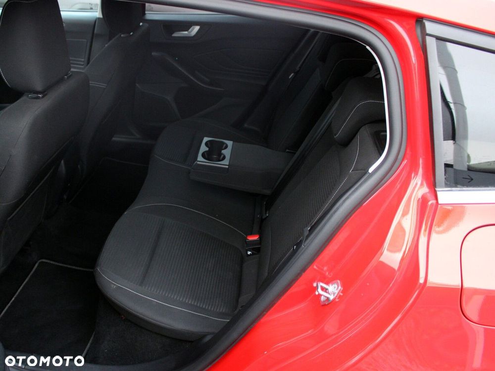 Ford Focus - 13