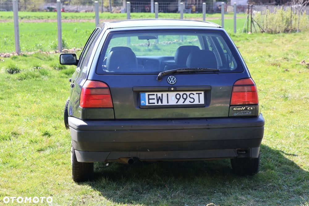 Volkswagen Golf - 6