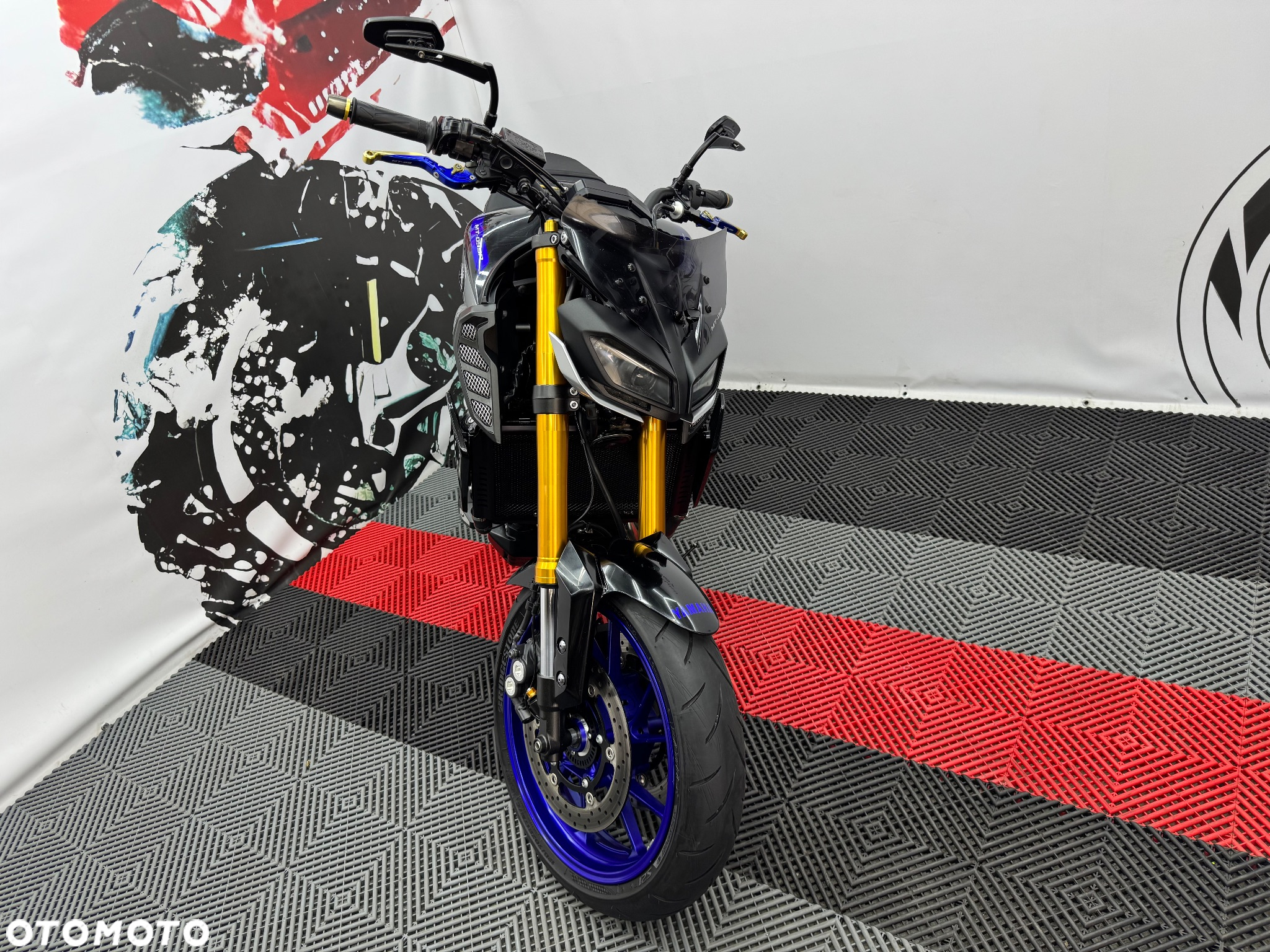 Yamaha MT - 8