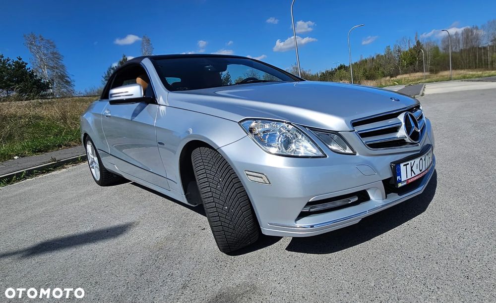 Mercedes-Benz Klasa E 350 BlueEFFICIENCY 7G-TRONIC Elegance - 23