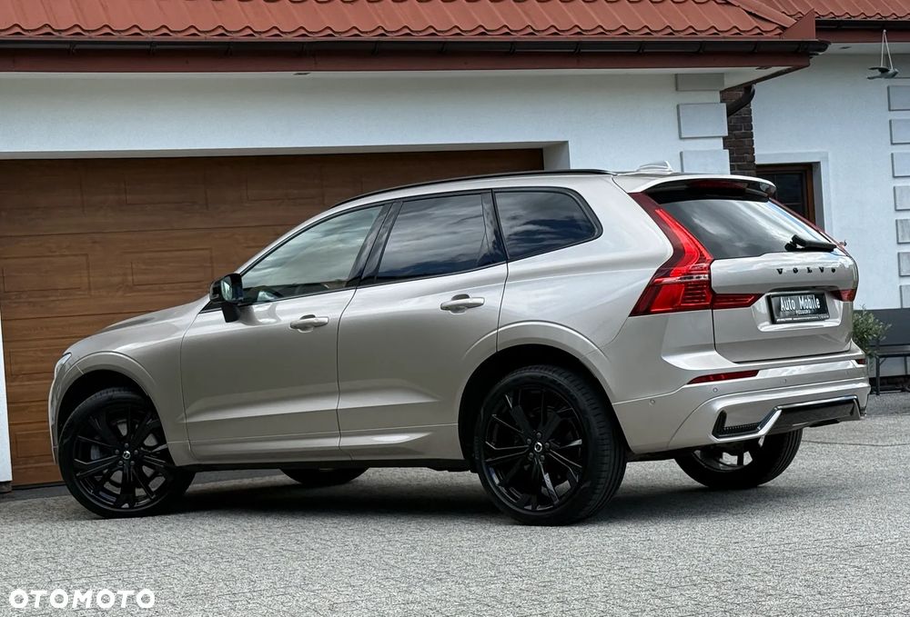 Volvo XC 60 B4 D Plus Dark - 9
