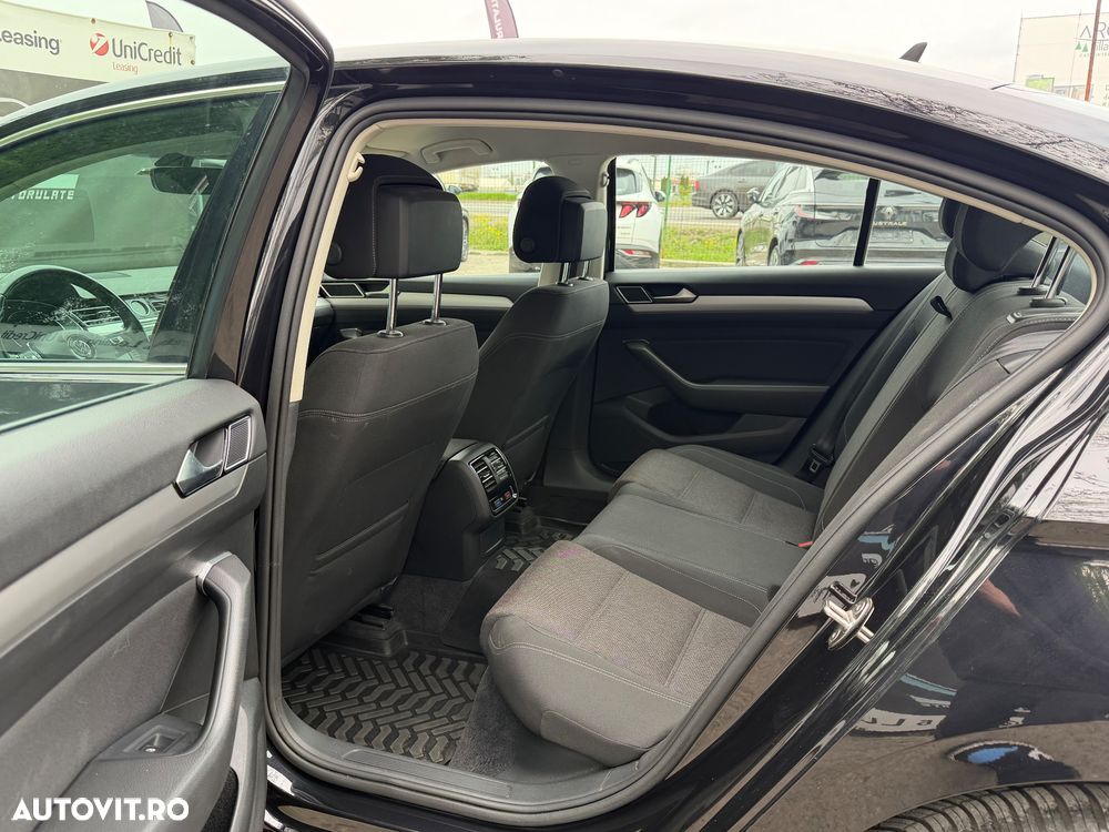 Volkswagen Passat 1.6 TDI (BlueMotion Technology) DSG Comfortline - 25