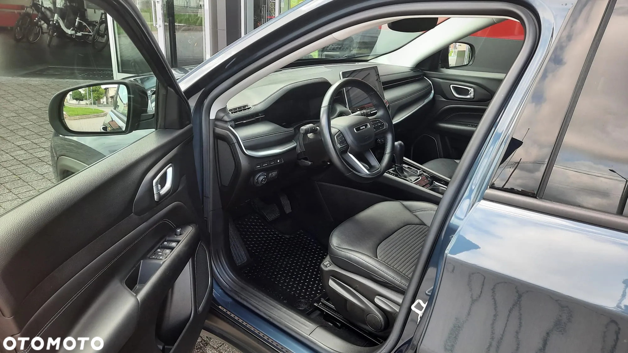 Jeep Compass - 4