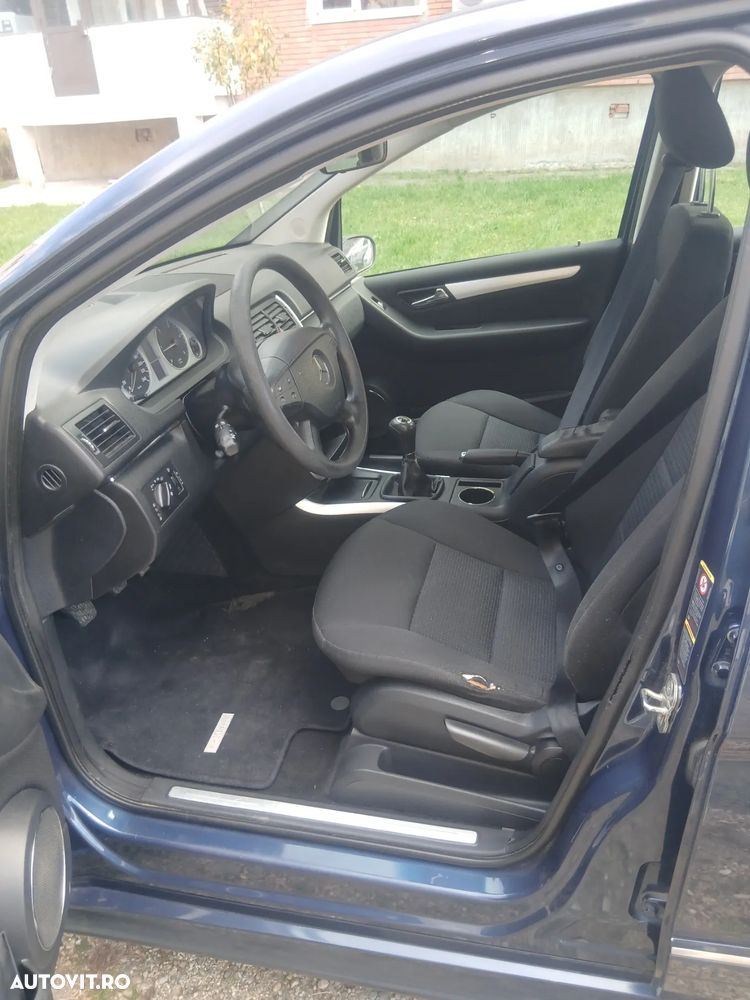 Mercedes-Benz B - 5