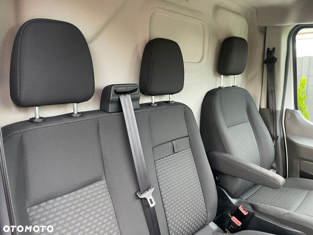 Ford Transit - 10