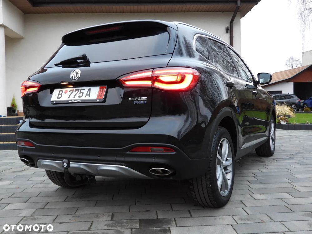MG EHS Luxury - 14