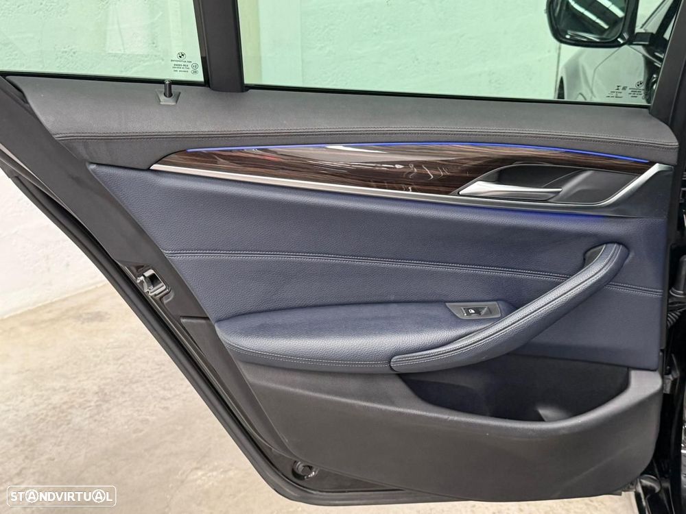 BMW 530 e iPerformance Line Luxury - 43