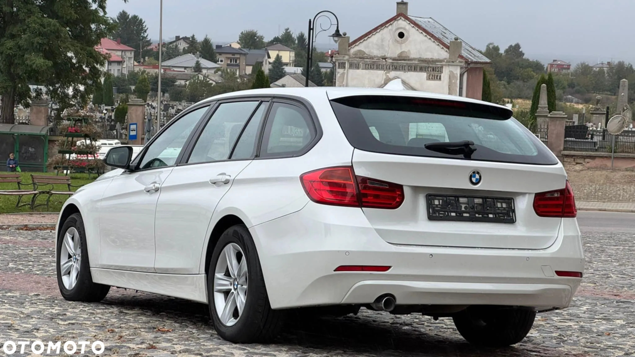 BMW Seria 3 316d - 4