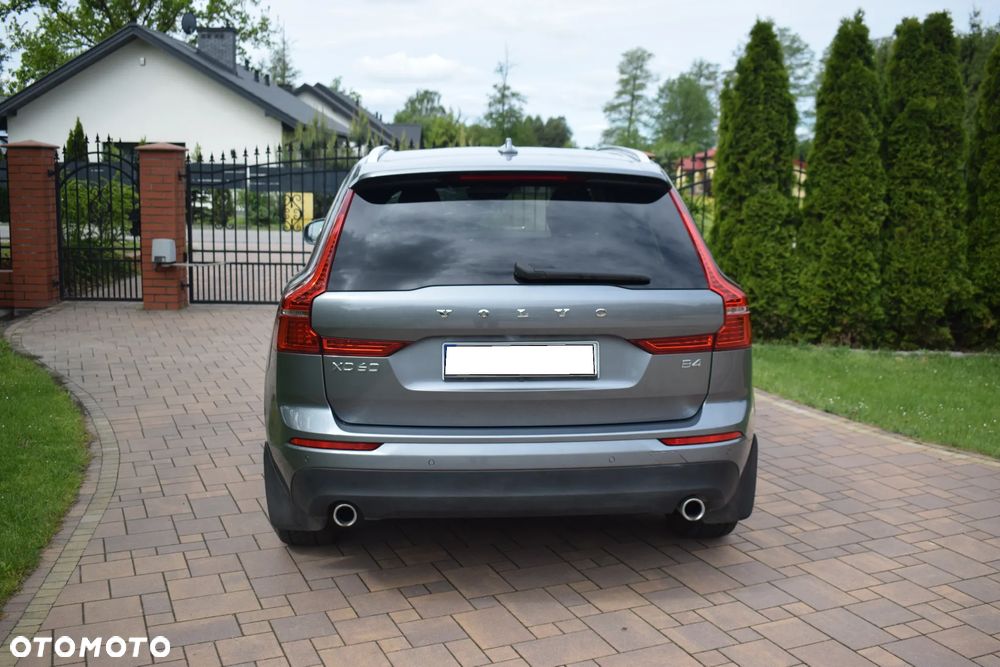 Volvo XC 60 B4 D Momentum Pro - 5