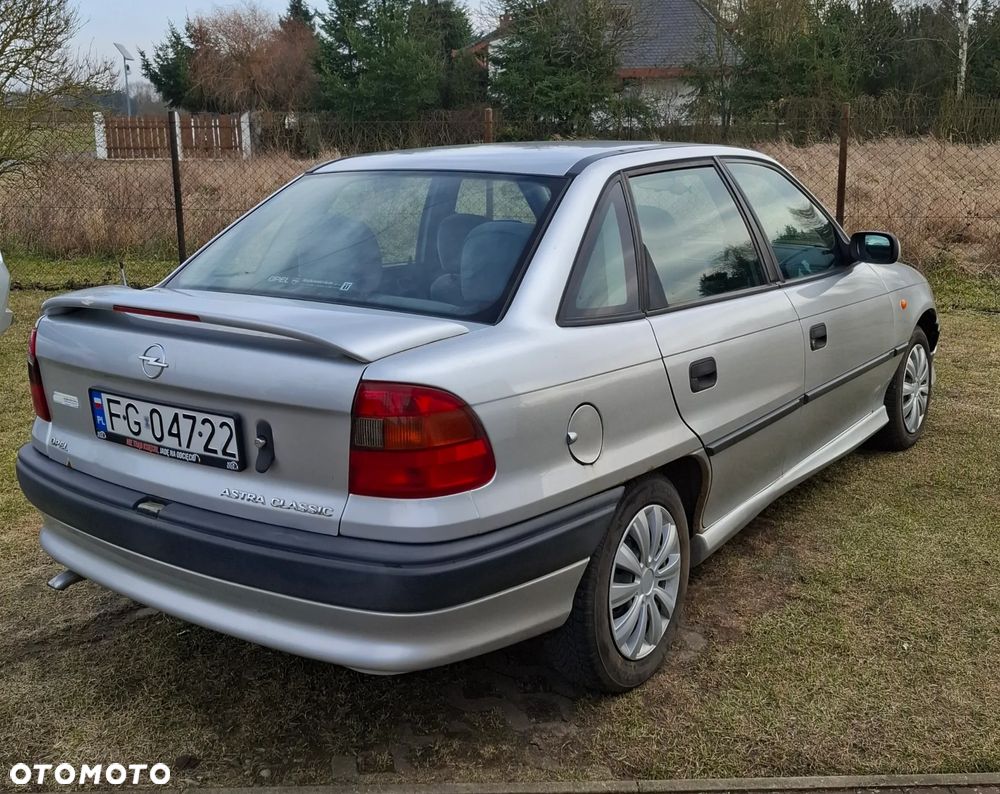 Opel Astra - 4