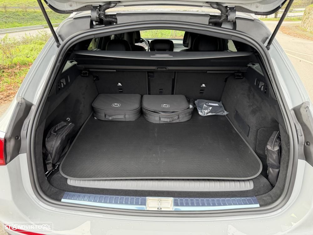 Mercedes-Benz E 300 e AMG Line - 36