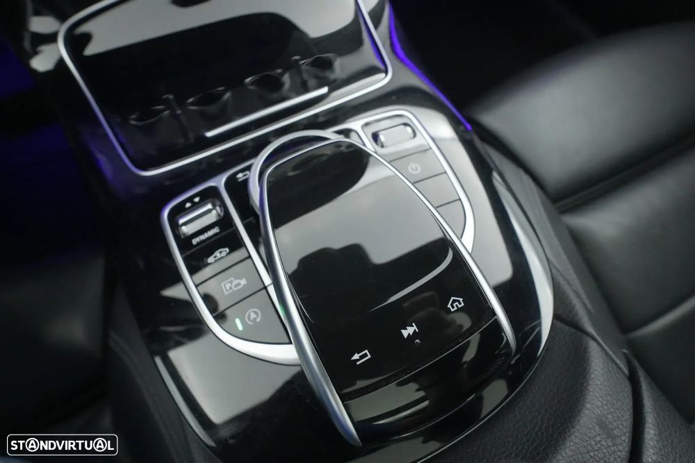 Mercedes-Benz E 220 d AMG - 29