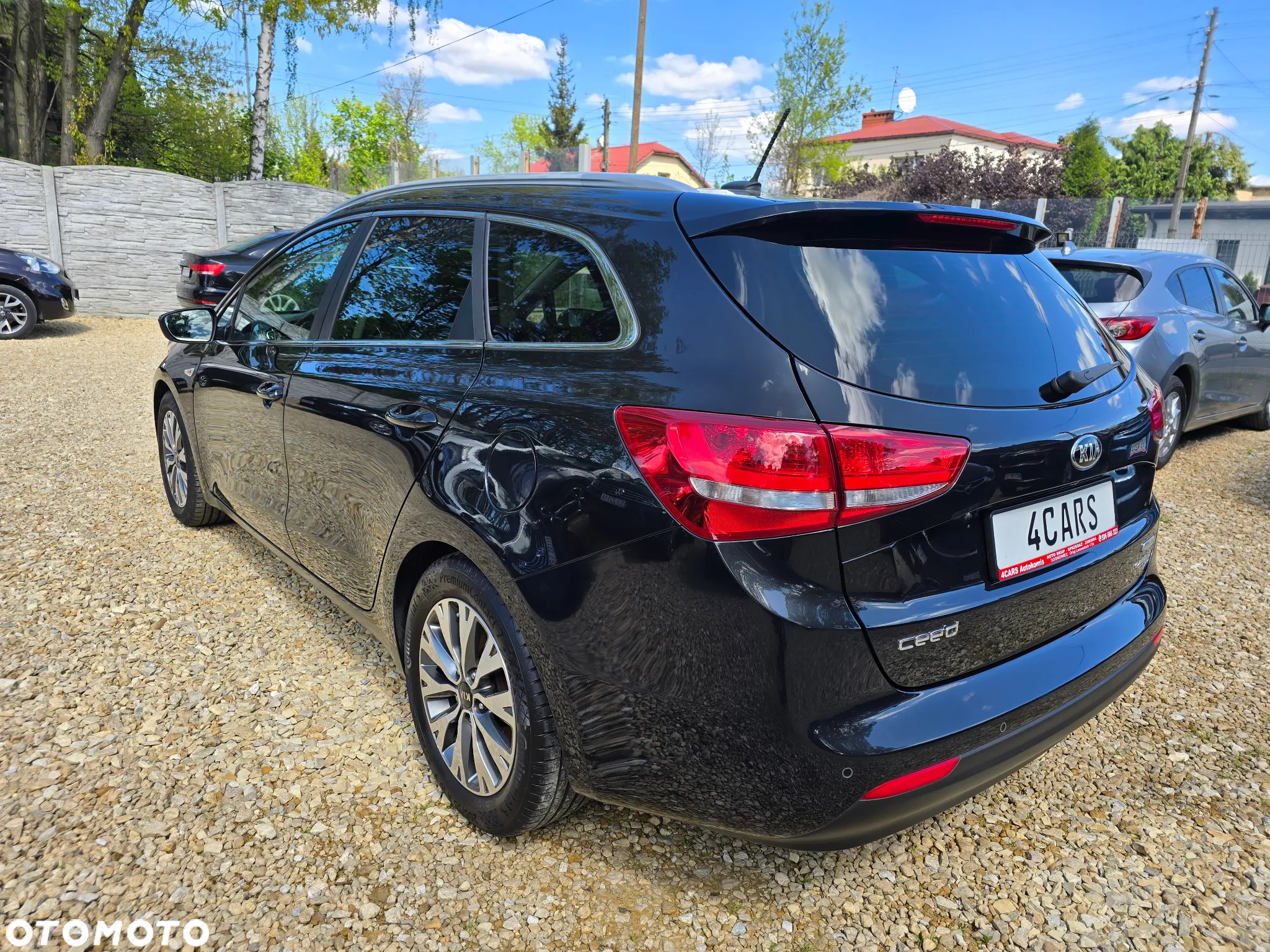 Kia Ceed 1.6 GDI Dream-Team Edition - 4