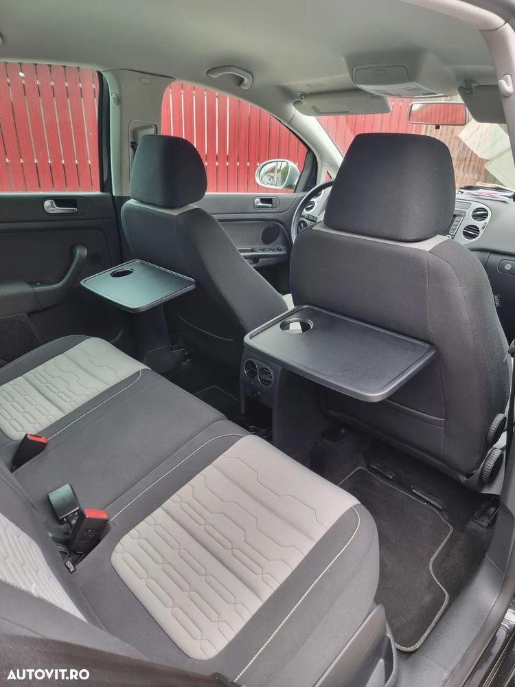 Volkswagen Golf - 27