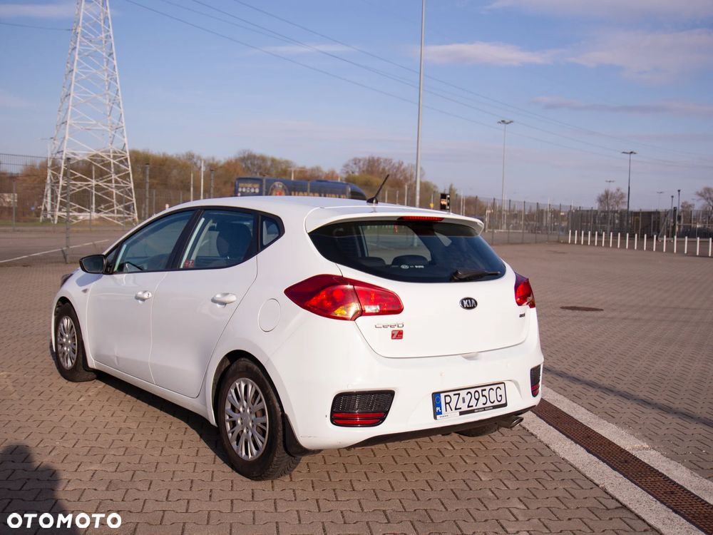 Kia Ceed 1.6 CRDi M - 5