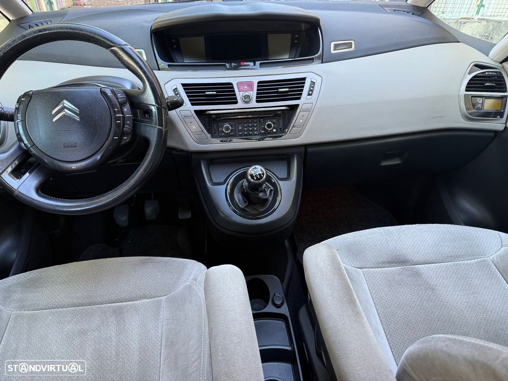 Citroën C4 Picasso 1.6 HDi FAP Exclusive - 6