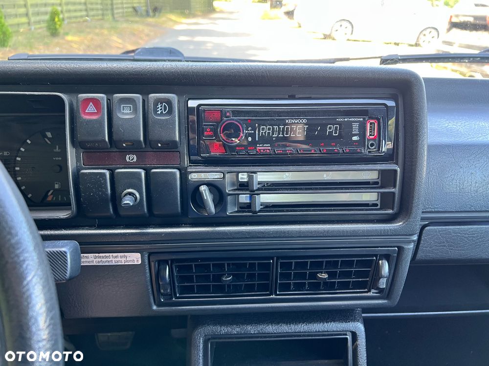Volkswagen Golf - 28